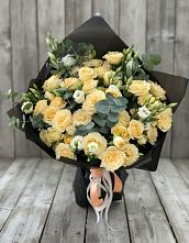 Букет цветов из:  Розы и Лизиантусы #REPLACE_PRED# Монетный