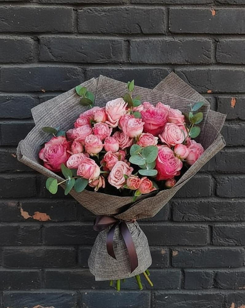 Букет цветов из: Розы в Монетный