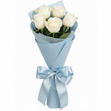 Букет 5 Белых роз Проуд в Монетный