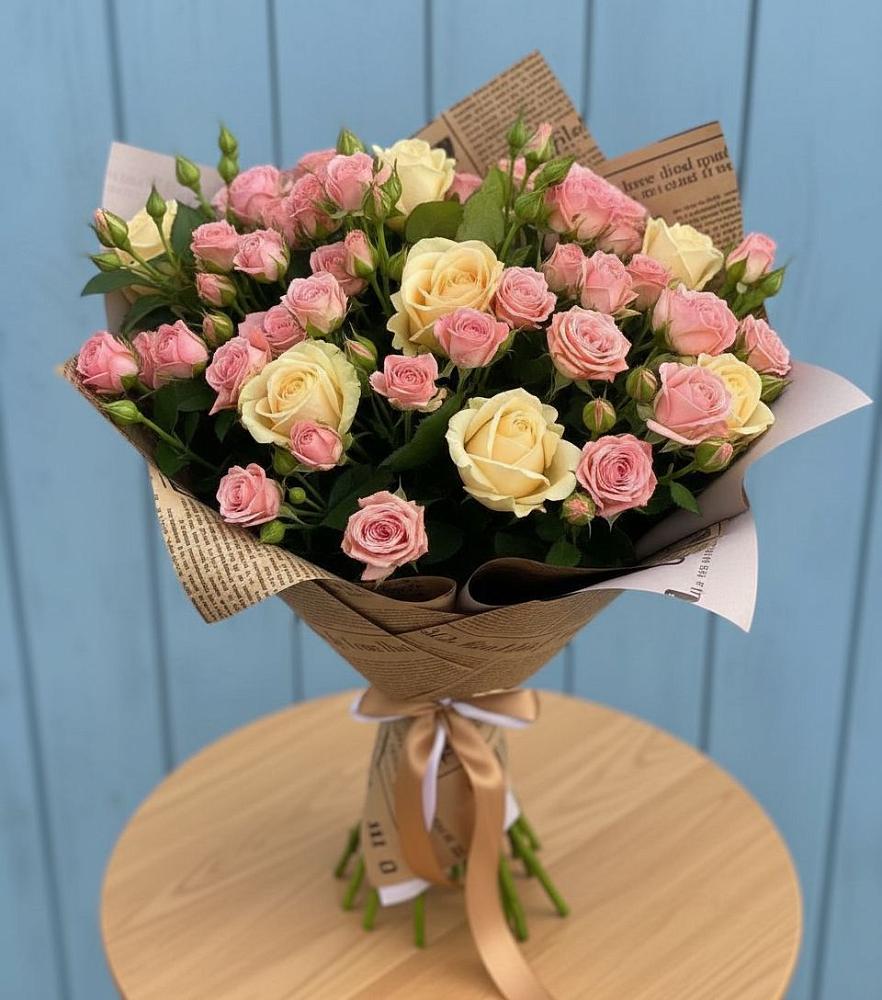 Букет цветов из: Розы в Монетный