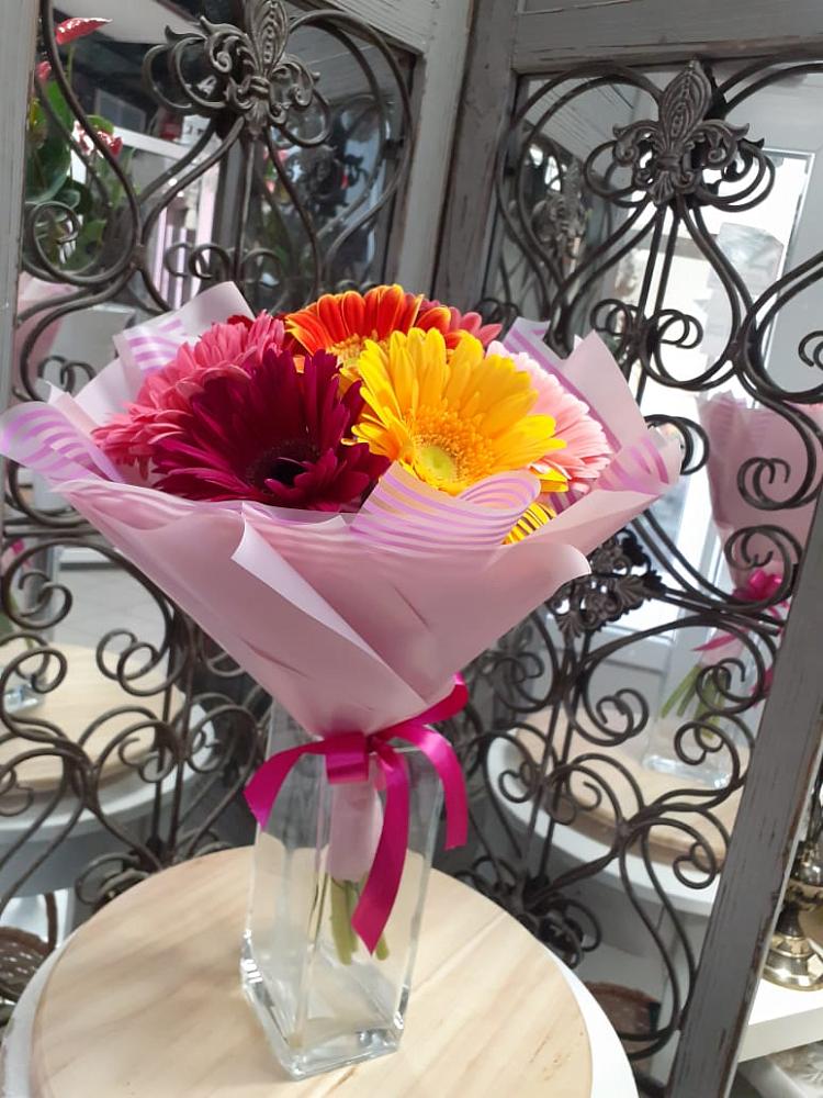 Букет цветов из: Герберы в Монетный