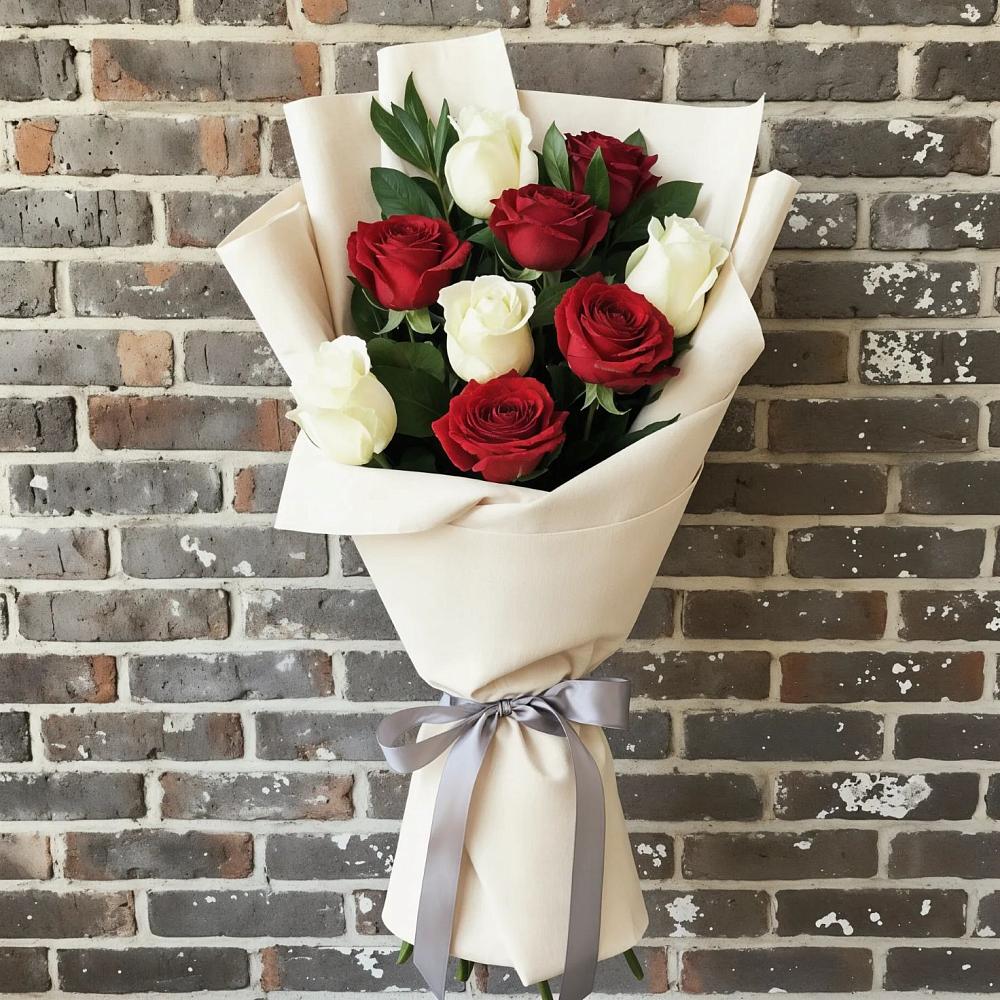 Букет цветов из: Розы в Монетный