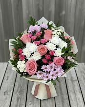Букет цветов из:  Альстромерии, Гвоздики, Розы и Хризантемы в Монетный