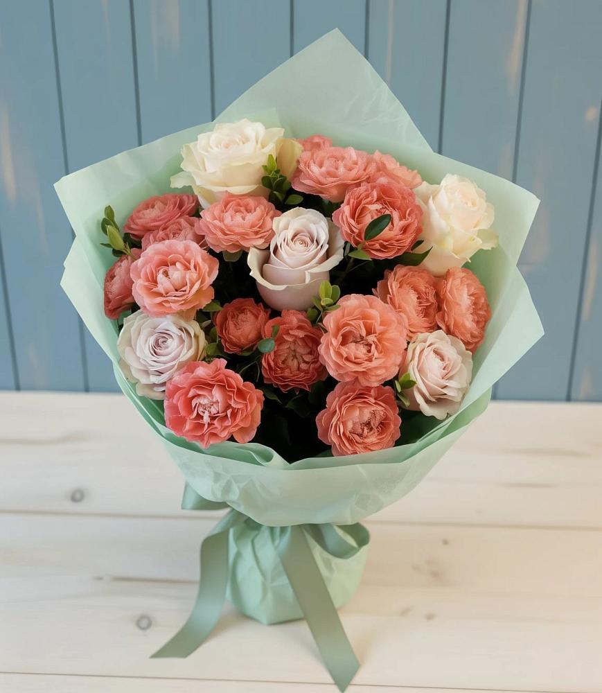 Букет цветов из: Розы в Монетный