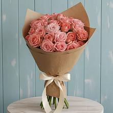 Букет цветов из:  Розы в Монетный