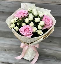 Букет цветов из:  Розы в Монетный