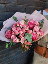 Букет цветов из:  Розы в Монетный