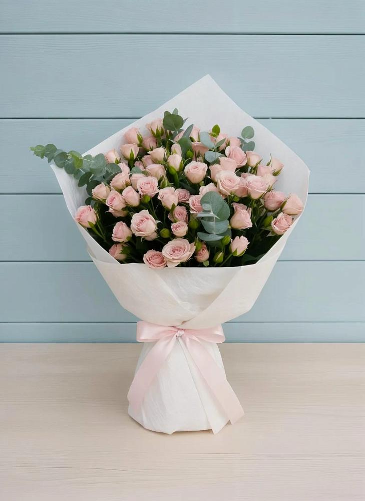 Букет цветов из: Розы в Монетный