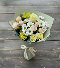 Букет цветов из:  Альстромерии, Розы и Хризантемы в Монетный