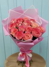 Букет 15 Розовых роз Равель в Монетный