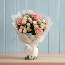 Букет цветов из:  Розы в Монетный