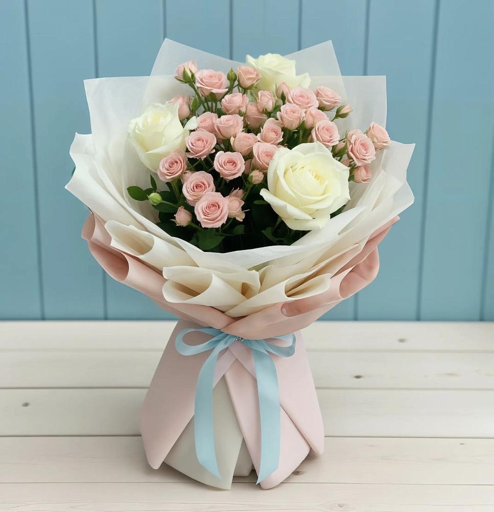 Букет цветов из: Розы в Монетный