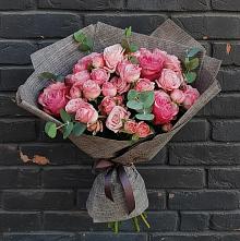 Букет цветов из:  Розы в Монетный