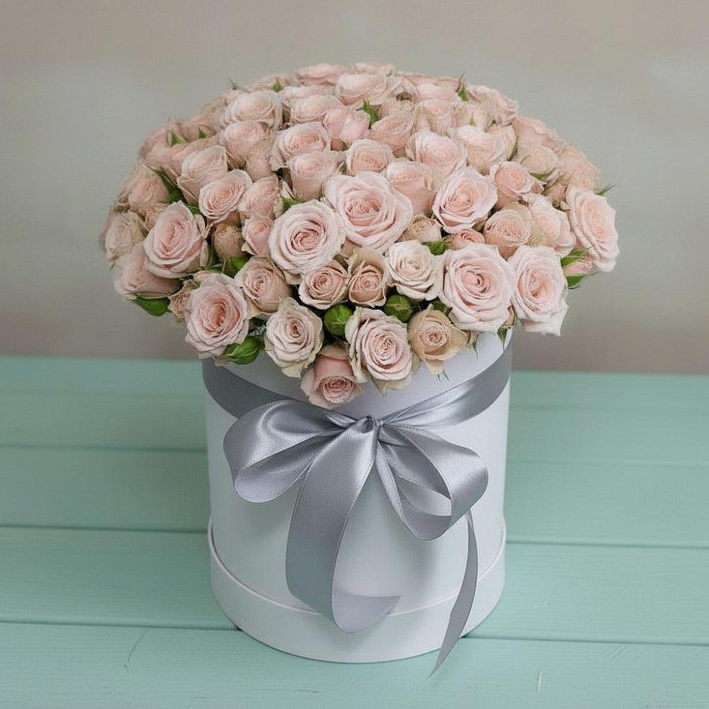 Цветочная композиция из Розы в шляпной коробке в Монетный